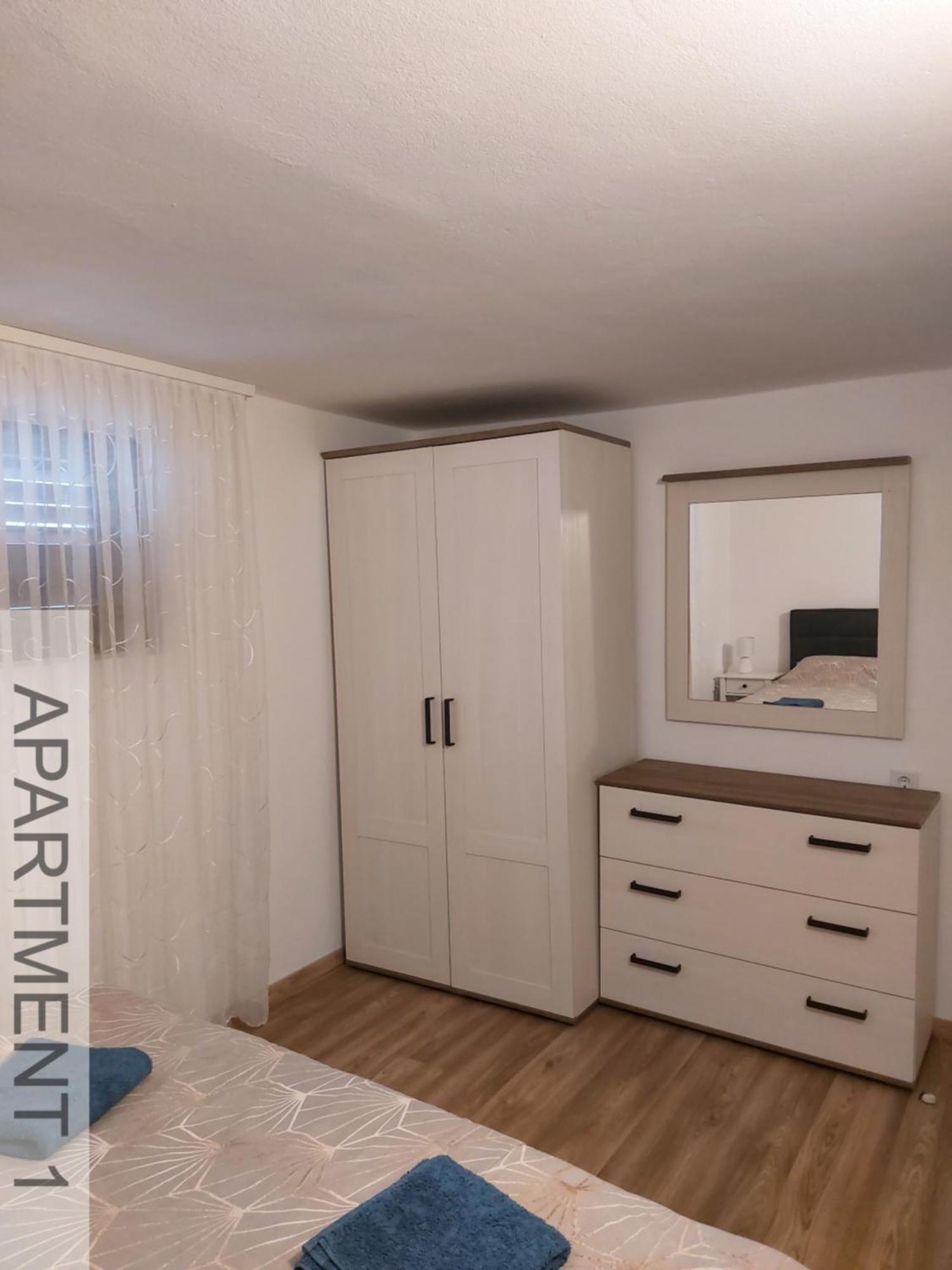 Apartmani Denis Stara Baska Ngoại thất bức ảnh